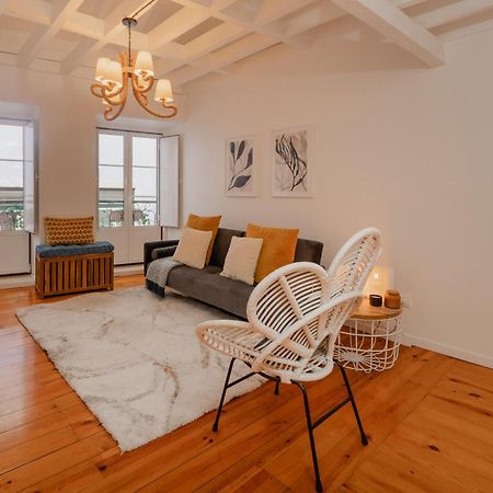 Stylish Getaway In A Mezzanine Flat By The Castle Διαμέρισμα Lisboa Εξωτερικό φωτογραφία