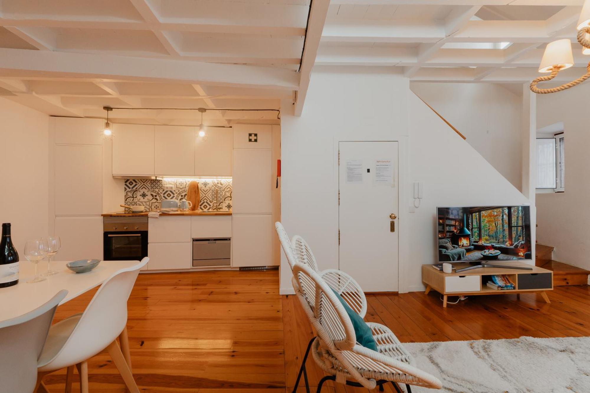 Stylish Getaway In A Mezzanine Flat By The Castle Διαμέρισμα Lisboa Εξωτερικό φωτογραφία