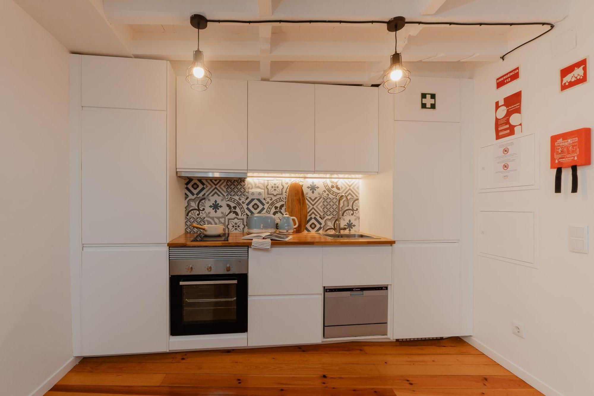 Stylish Getaway In A Mezzanine Flat By The Castle Διαμέρισμα Lisboa Εξωτερικό φωτογραφία