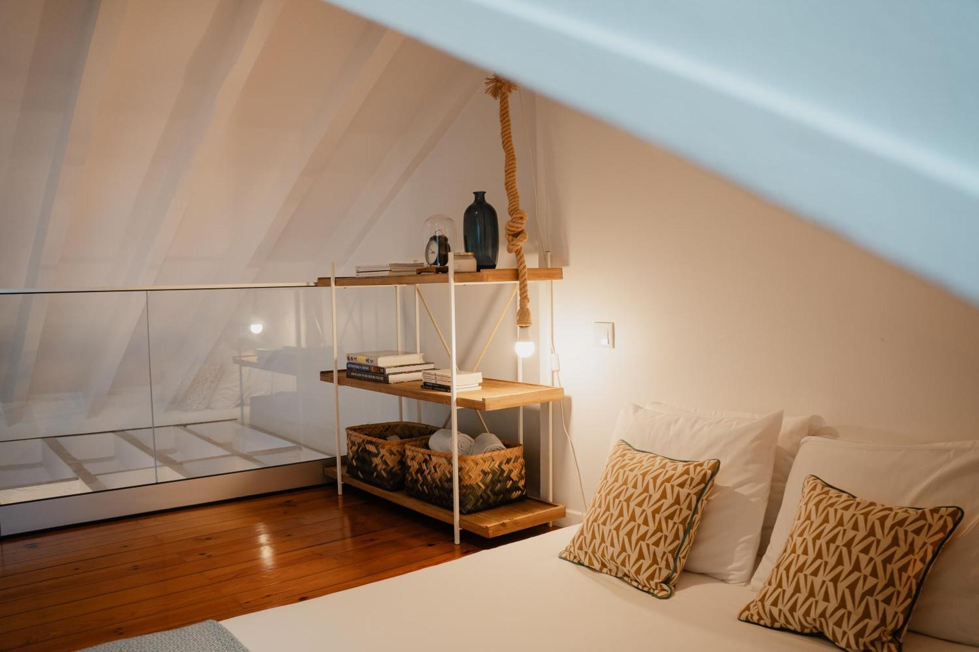 Stylish Getaway In A Mezzanine Flat By The Castle Διαμέρισμα Lisboa Εξωτερικό φωτογραφία